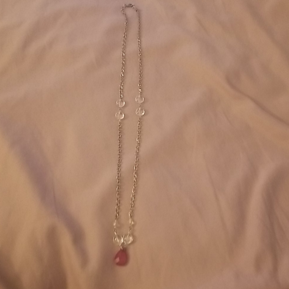 Bead and teardrop necklace (costume jewelry)